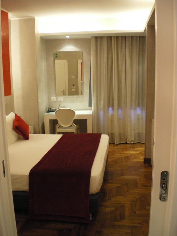 Gente Di Notte Hotell Frascati Exteriör bild