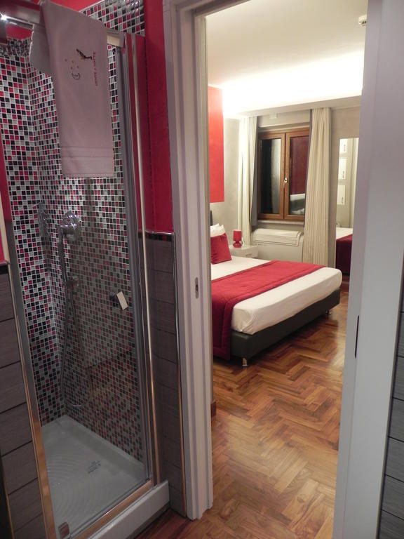 Gente Di Notte Hotell Frascati Exteriör bild